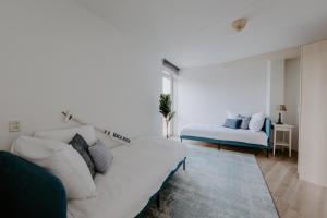 Stijlvol appartement op strand Makkum