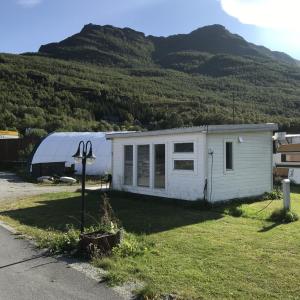 Cottage room in Løkvollstranda camping As