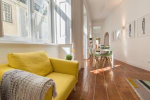 135 A - Stay in Tranquil Flat in Alfama near Sé and Castle