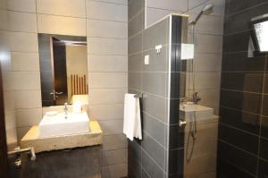 Lost & Found - Guesthouse & Suites