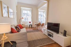 Alfama Renovated Charming Historic Flat near Baixa