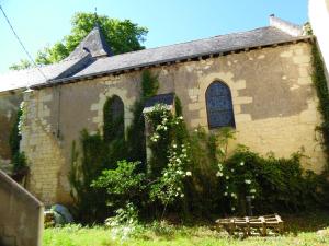 Charmant refuge à Courchamps, terrasse et jardin