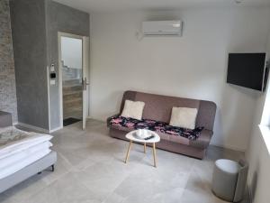 Georgiana Apartments