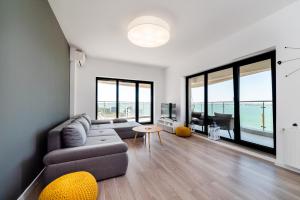 Seaside by Casa del Mar