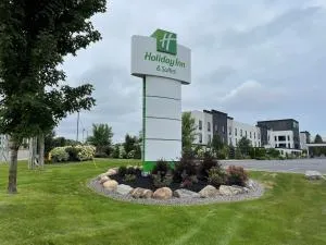 Holiday Inn & Suites Syracuse Airport - Liverpool by IHG - Baldwinsville