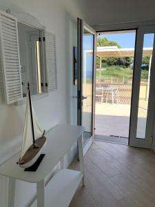 Incanto sul mare con enorme terrazza e piscina