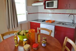 Villages vacances VVF Vienne Poitou : Chalet 2 Chambres (4 Adultes) 