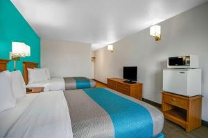 Motel 6-Baker City, OR