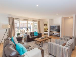 Jindalee 2 9 Twynam Street