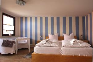 F-1016 Haus Maiglöckchen Doppelzimmer 03 Terrasse, Frühstück
