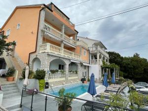 Apartments Martic Janja 