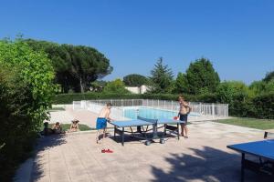 Maisons de vacances Mazet dans residence avec piscine : photos des chambres