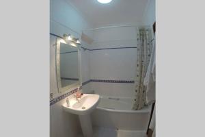 Sesimbra - Casa na Praia (Reg.97616AL)