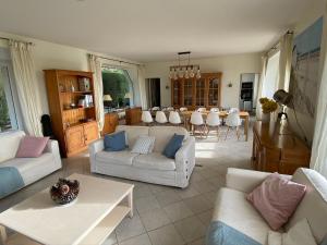 Villas Le Belvedere - Villa 14 personnes - Plage a pied - Piscine couverte et chauffee : photos des chambres