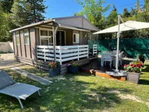 Campings Avignon, joli chalet en campagne tres proche de la ville : photos des chambres