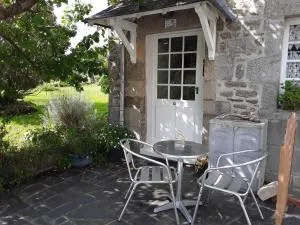 Ker Jerome - Traditional Stone Breton Cottage near to Dinan - Trélivan