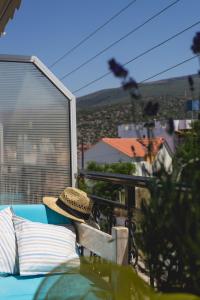 Studio with Balcony