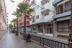 New and Cute Studio close to the beach.