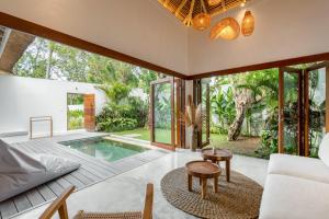 Villa Lumahi Dua, Luxury 1BR Private Villa with Pool, Walking distance to Seseh Beach