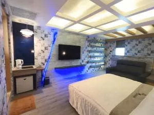 溪湖汽車旅館 - Pitou