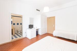Classic Double or Twin Room with Sea View