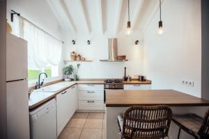 CALMA HOUSE - Calpe Costa Blanca, By Mhogar