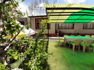 Rabyang Guest House and Homestay