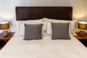 Alimama Spaces: The Breezy Way Ellipse