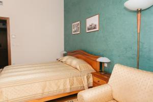 Triple Room with Balcony room in Hotel Spongiola