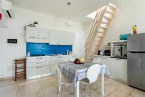 Appartamento fronte mare - Waterfront apartment img5