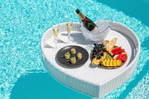 Lilly Residence-All Sea View Suites, Adults Only