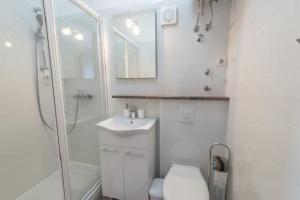 Apartment in Murter with sea view terrace air conditioning WLAN 50261