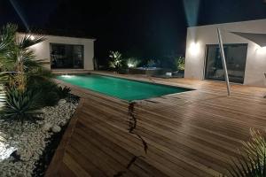 Villas Magnifique Villa contemporaine : photos des chambres