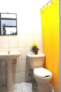 Standard room with two single beds for relaxed stay