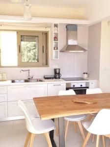 KOTSERIS LUXURY VILLAS, Jiovanni Villa & Angelina Villa