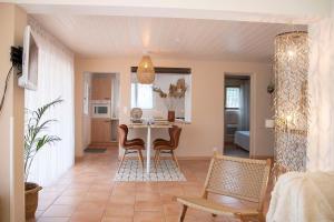B&B / Chambres d'hotes La Bastide des Bourguets Adults Only, Mont Ventoux : photos des chambres