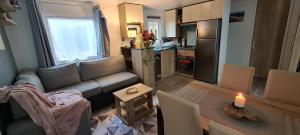 Campings Mobilhome 2 ch,1 salon 40m2 de Charme dans camping *** : photos des chambres