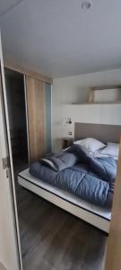 Campings Mobilhome 2 ch,1 salon 40m2 de Charme dans camping *** : photos des chambres