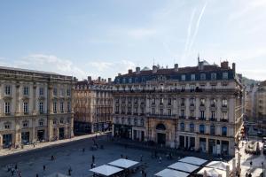 Appartements Host inn Lyon - Appartement de Luxe aux Terreaux & Jacuzzi : photos des chambres