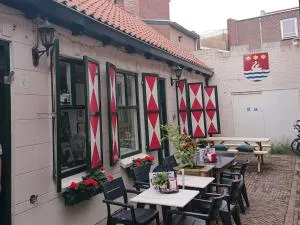 Historisch Vakantiehuisje - Ellewoutsdijk