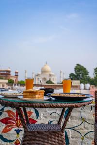 Joeys Hostel Agra - 200m from Taj Mahal