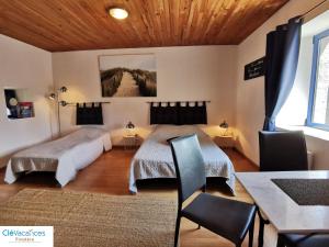 B&B / Chambres d'hotes Au Jardin de Creachavel : photos des chambres