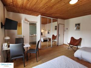 B&B / Chambres d'hotes Au Jardin de Creachavel : photos des chambres