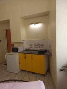 Smart yellow apartment-15 хв від жд вокзалу