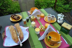 B&B / Chambres d'hotes Chambre d'hotes Le Cadran des Chauvelles : photos des chambres