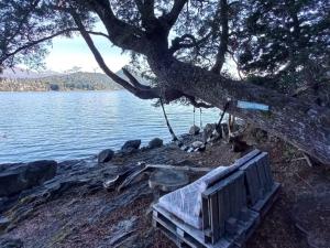 Albanta casa con costa en Bariloche