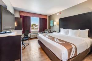 King Room - Accessible/Non-Smoking room in Quality Inn Poughkeepsie