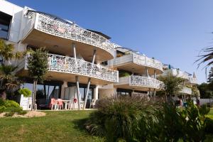 Appartements Le Reve, les pieds dans l'eau, face a l'Ile de Re : photos des chambres