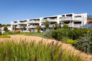 Appartements Le Reve, les pieds dans l'eau, face a l'Ile de Re : photos des chambres