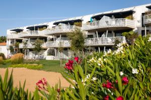 Appartements Le Reve, les pieds dans l'eau, face a l'Ile de Re : photos des chambres